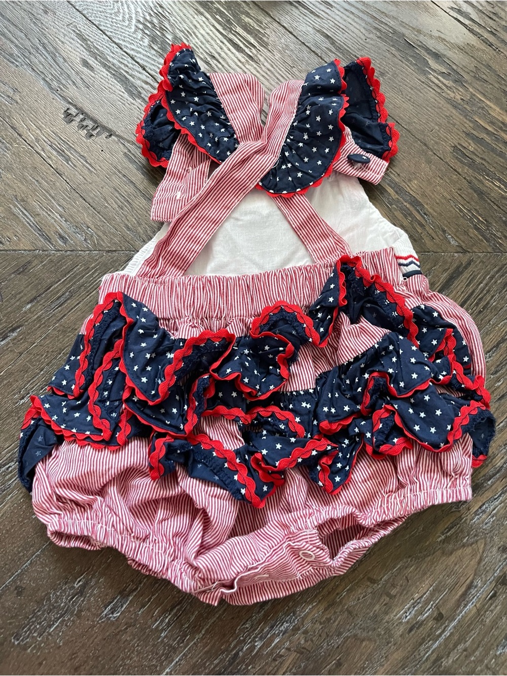 Lil Cactus Patriotic Red & Navy Heart Smocked Bubble Romper Size 6-12M - Picture 3 of 4